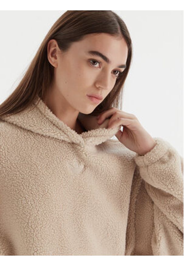 Adidas - adidas Bluza Essentials Teddy JW6061 Beżowy Oversize. Kolor: beżowy. Materiał: syntetyk
