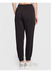 Calvin Klein Jeans Spodnie dresowe J20J220264 Czarny Regular Fit. Kolor: czarny. Materiał: dresówka, syntetyk #4