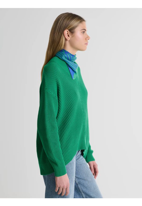 Big-Star - Sweter damski z wiskozy z dekoltem v-neck zielony Cyntiana 301. Kolor: zielony. Materiał: wiskoza. Wzór: ze splotem, kolorowy. Styl: elegancki