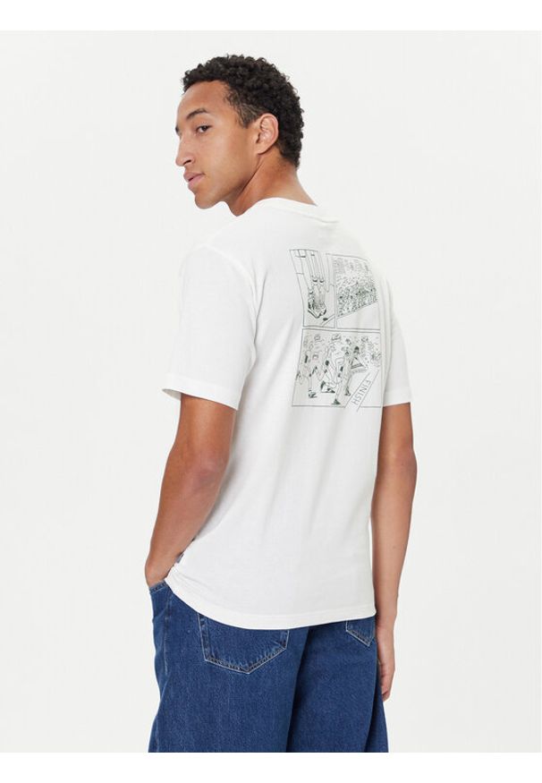 New Balance T-Shirt MT53921 Biały Regular Fit. Kolor: biały. Materiał: bawełna