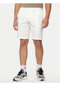 BOSS - Boss Szorty materiałowe S_Commuter 50504392 Biały Slim Fit. Kolor: biały. Materiał: syntetyk