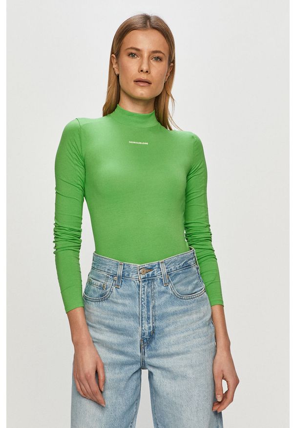Calvin Klein Jeans - Longsleeve. Okazja: na co dzień. Kolor: zielony. Materiał: bawełna, dzianina, elastan. Długość rękawa: długi rękaw. Wzór: gładki. Styl: casual