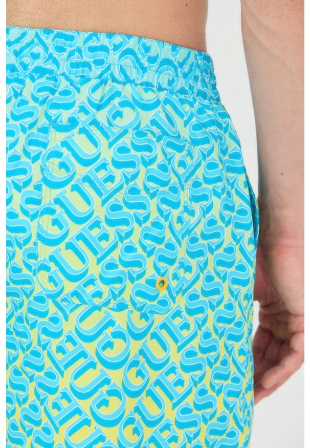 Guess - GUESS Męskie szorty kąpielowe niebiesko-żółte, Rozmiar XXL. Kolor: wielokolorowy. Materiał: poliester