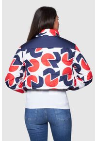 Invicta - INVICTA Krótka kurtka puchowa damska w logo, Rozmiar XS. Kolor: wielokolorowy. Materiał: puch. Długość: krótkie