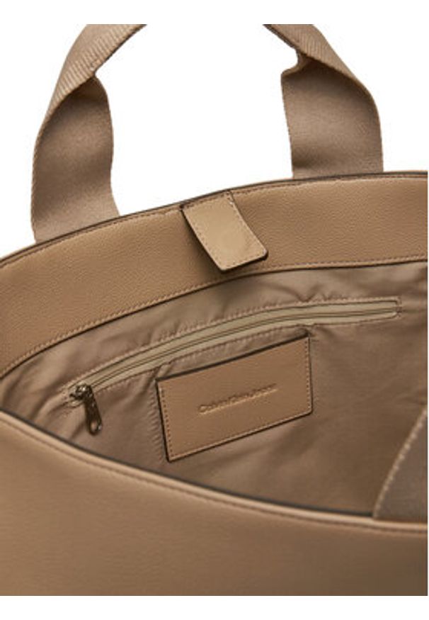 Calvin Klein Jeans Torebka Ultralight Tote Pu LV04K3132G Beżowy. Kolor: beżowy. Materiał: skórzane