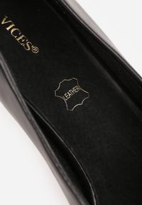 Renee - Czarne Czółenka Vices na Obcasie Typu Kaczuszka ze Skórzaną Wkładką Amerisse. Okazja: na co dzień. Kolor: czarny. Materiał: skóra. Obcas: na obcasie. Styl: casual, klasyczny. Wysokość obcasa: średni #3