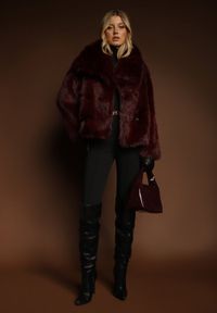 Renee - Bordowa Kurtka Futro z Długim Włosiem Zelita. Okazja: na imprezę, na co dzień. Kolor: czerwony. Materiał: futro. Długość: długie. Styl: casual, elegancki