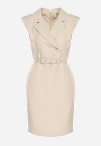 Born2be - Beżowa Dopasowana Sukienka Ozdobiona Paskiem z Klamrą Nandelli. Okazja: na spotkanie biznesowe. Typ kołnierza: dekolt w kształcie V. Kolor: beżowy. Wzór: aplikacja. Typ sukienki: dopasowane. Styl: biznesowy #2