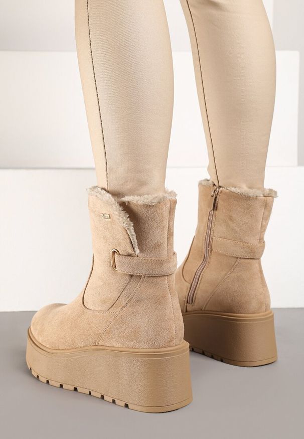 Born2be - Ciemnobeżowe Botki na Grubej Podeszwie z Ociepleniem Zinradea. Okazja: na co dzień. Zapięcie: zamek. Kolor: beżowy. Materiał: jeans. Sezon: wiosna. Styl: casual