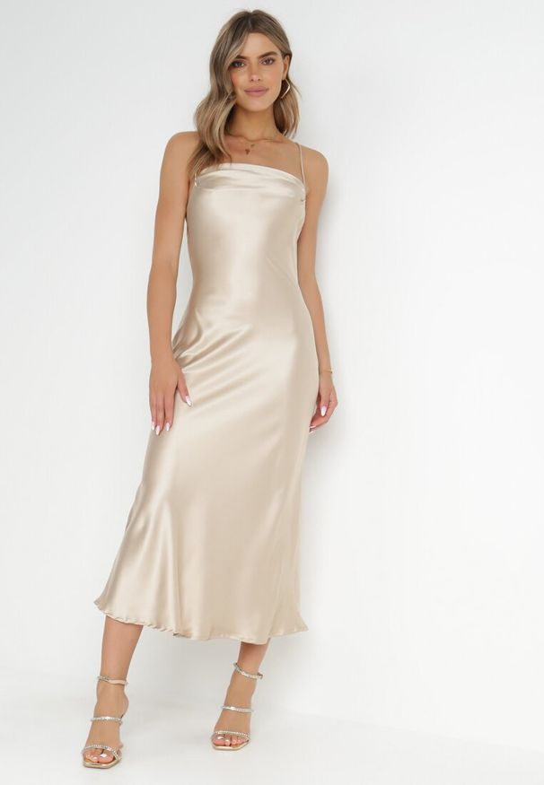 Born2be - Beżowa Sukienka Satynowa Chrentizo. Kolor: beżowy. Materiał: satyna. Długość rękawa: na ramiączkach. Wzór: gładki. Styl: wizytowy. Długość: maxi