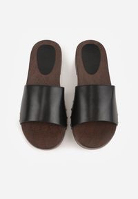 Born2be - Czarne Klapki w Klasycznym Stylu z Nitami Talove. Okazja: na co dzień. Kolor: czarny. Styl: klasyczny #2