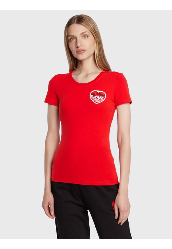 Love Moschino - LOVE MOSCHINO T-Shirt W4H1980E 1951 Czerwony Slim Fit. Kolor: czerwony. Materiał: bawełna