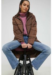 only - Only kurtka damska kolor brązowy zimowa. Kolor: brązowy. Materiał: poliester. Długość rękawa: raglanowy rękaw. Sezon: zima #1