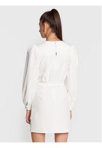 Silvian Heach Sukienka codzienna PGA22295VE Biały Regular Fit. Okazja: na co dzień. Kolor: biały. Materiał: syntetyk. Typ sukienki: proste. Styl: casual #4