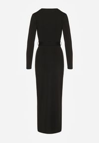 Renee - Czarna Sukienka z Wiskozą o Kopertowym Kroju z Rozcięciem i Wiązanym Paskiem Tesela. Okazja: na co dzień. Kolor: czarny. Materiał: wiskoza. Typ sukienki: kopertowe. Styl: casual #6