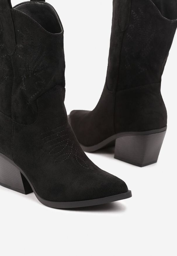 Born2be - Czarne Botki Kowbojki na Stożkowym Obcasie Arstevia. Okazja: na co dzień. Kolor: czarny. Materiał: jeans. Obcas: na obcasie. Styl: elegancki, casual. Wysokość obcasa: średni