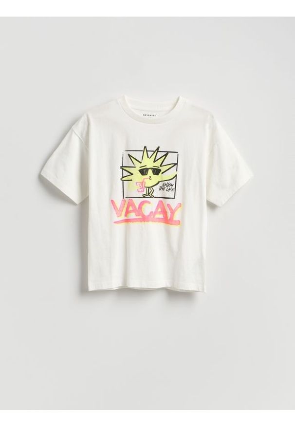 Reserved - T-shirt z nadrukiem - złamana biel. Materiał: dzianina, bawełna. Wzór: nadruk