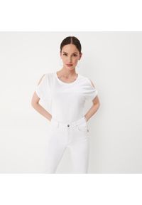 Mohito - Bluzka z ozdobnymi elementami - Biały. Kolor: biały #1