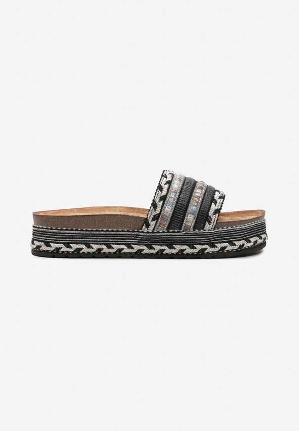 Born2be - Czarne Klapki Ozdobione Plecionką w Stylu Boho z Cyrkoniami Danellema. Kolor: czarny. Materiał: materiał, jeans, jedwab. Wzór: aplikacja. Styl: boho