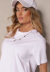 Renee - Biały T-shirt z Bawełny z Ozdobnym Łańcuszkiem Imitującym Naszyjnik Sohna. Okazja: na co dzień. Kolor: biały. Materiał: bawełna. Styl: klasyczny, casual #4