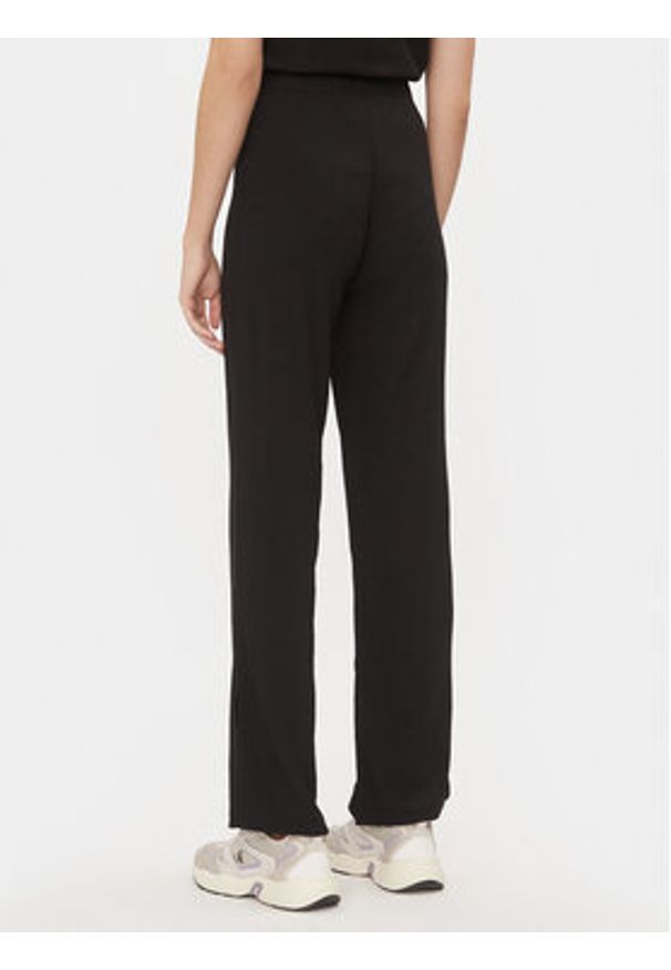 Calvin Klein Jeans Spodnie dzianinowe J20J222685 Czarny Straight Fit. Kolor: czarny. Materiał: syntetyk