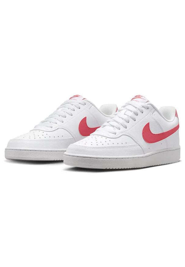 Buty do chodzenia damskie Nike Court Vision LO NN. Zapięcie: sznurówki. Kolor: biały. Materiał: materiał, syntetyk, tkanina. Szerokość cholewki: normalna. Model: Nike Court. Sport: turystyka piesza