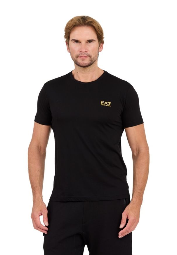 EA7 Emporio Armani - EA7 Czarny t-shirt ze złotym logo. Kolor: czarny