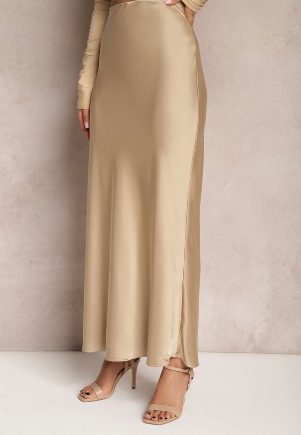 Renee - Beżowa Satynowa Spódnica Maxi High Waist Formia. Stan: podwyższony. Kolor: beżowy. Materiał: satyna