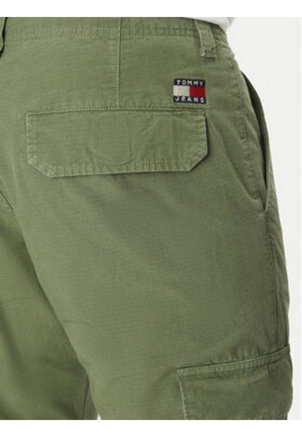 Tommy Jeans Joggery Ryan DM0DM20284 Zielony Regular Fit. Kolor: zielony. Materiał: bawełna