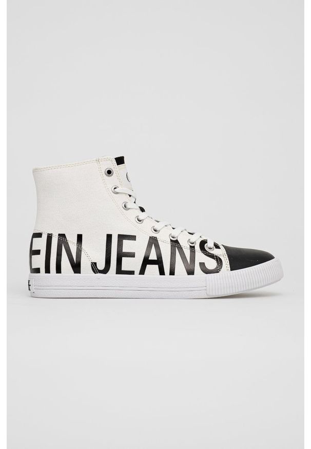 Calvin Klein Jeans Trampki męskie kolor biały. Nosek buta: okrągły. Zapięcie: sznurówki. Kolor: biały. Materiał: guma