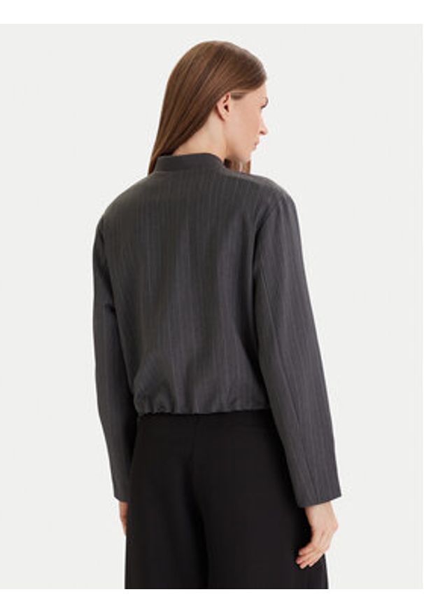 only - ONLY Kurtka przejściowa Aggie 15353558 Szary Regular Fit. Kolor: szary. Materiał: syntetyk