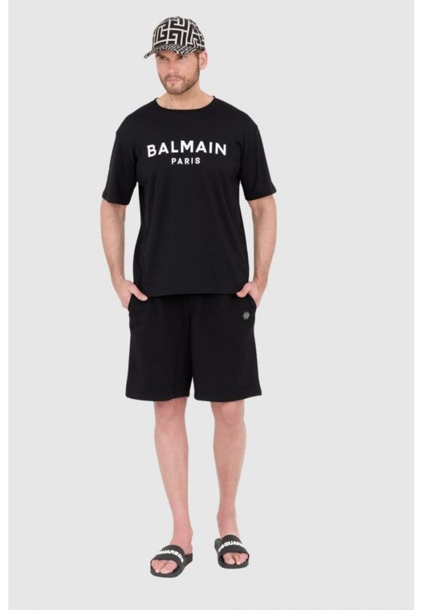 Balmain - BALMAIN Czarny t-shirt męski z drukowanym białym logo, Rozmiar S. Kolor: czarny