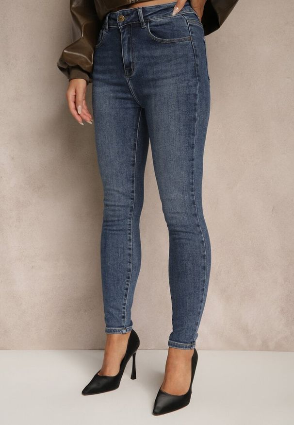 Renee - Niebieskie Jeansy High Waist z Prostą Nogawką Ellinne. Okazja: na randkę, na co dzień. Stan: podwyższony. Kolor: niebieski. Styl: sportowy, casual