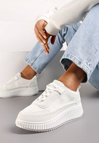 Renee - Białe Sznurowane Sneakersy na Platformie Dimakis. Kolor: biały. Obcas: na platformie #1