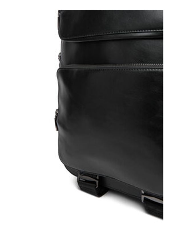 Guess Plecak HMBOCA P5445 Czarny. Kolor: czarny. Materiał: skóra