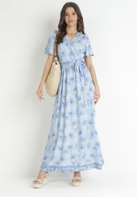 Born2be - Niebieska Sukienka Kopertowa z Wiskozy z Gumką w Talii i Metalicznym Wzorem Hollisa. Kolor: niebieski. Materiał: wiskoza. Typ sukienki: kopertowe #5