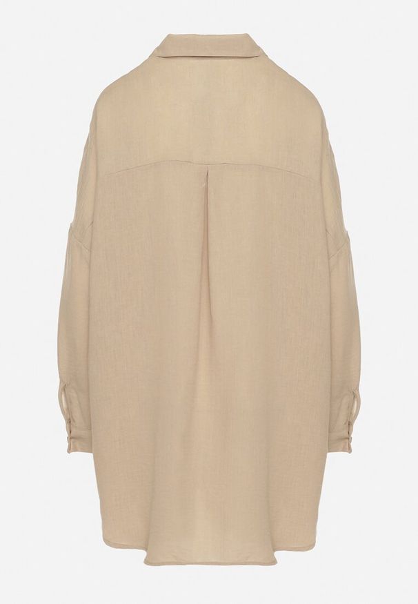 Born2be - Beżowa Klasyczna Koszula o Kroju Oversize Maronira. Okazja: na co dzień. Typ kołnierza: kołnierzyk klasyczny. Kolor: beżowy. Materiał: jeans. Styl: klasyczny