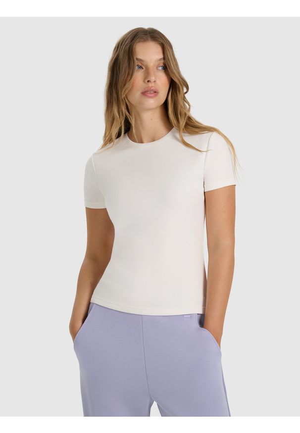 4f - 4F T-shirt z prążkowanej dzianiny z modalem damski - biały XL. Okazja: na co dzień. Kolor: biały. Materiał: prążkowany, dzianina. Wzór: prążki. Styl: casual, klasyczny, sportowy