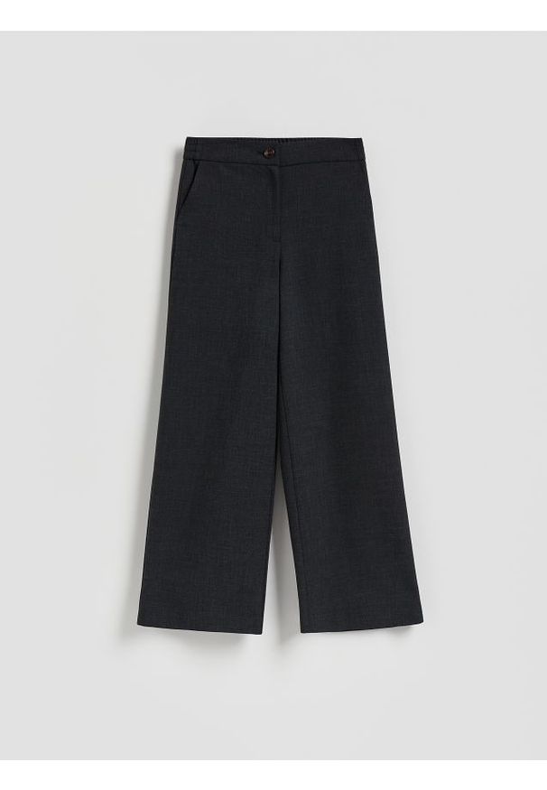 Reserved - Spodnie z szeroką nogawką - czarny. Kolor: czarny. Materiał: tkanina, wiskoza