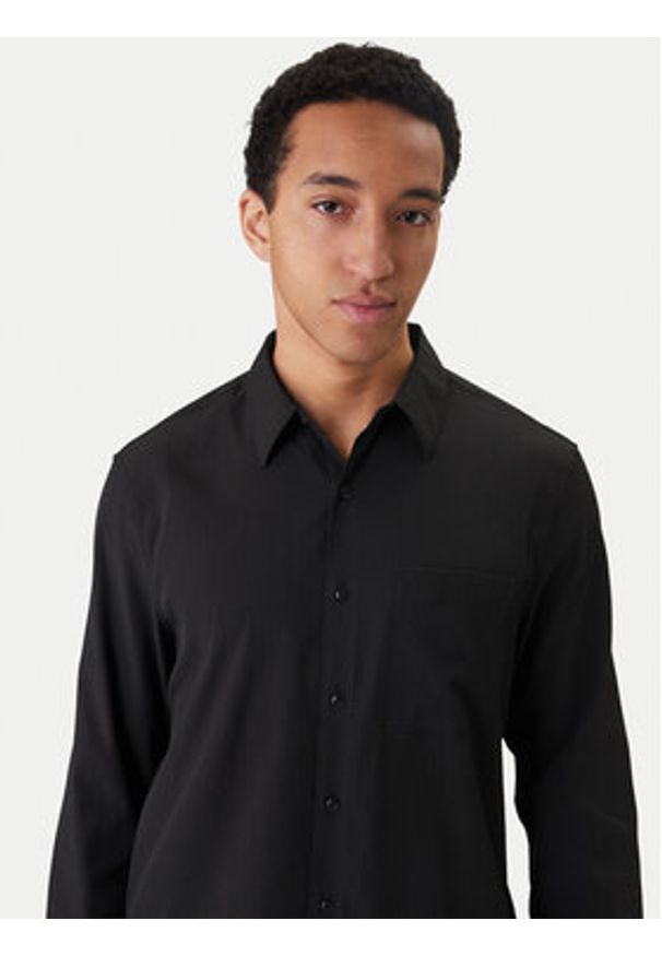 Calvin Klein Koszula LV04LF108G Czarny Classic Fit. Kolor: czarny. Materiał: syntetyk