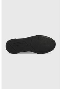Emporio Armani tenisówki kolor czarny. Nosek buta: okrągły. Kolor: czarny. Materiał: skóra, guma