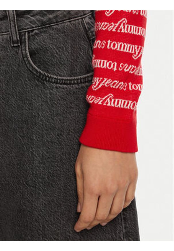 Tommy Jeans Kardigan DW0DW19340 Czerwony Slim Fit. Kolor: czerwony. Materiał: bawełna