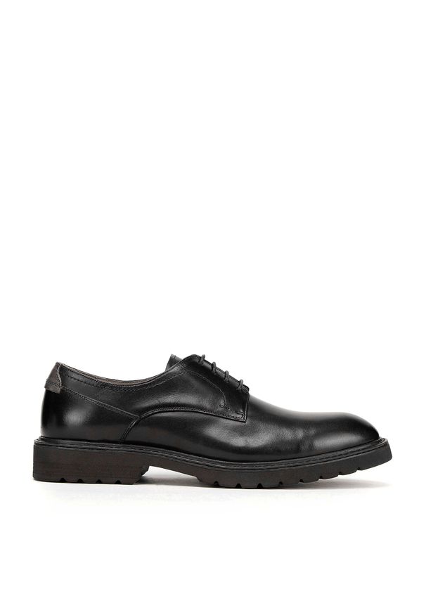 Wittchen - Męskie buty derby skórzane z kontrastową wstawką. Okazja: do pracy, na co dzień. Kolor: czarny. Materiał: skóra. Wzór: aplikacja, gładki. Styl: casual, elegancki