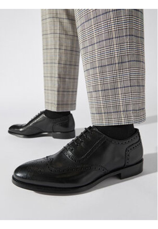 Lord Premium Półbuty Brogues 5501 Czarny. Kolor: czarny. Materiał: skóra