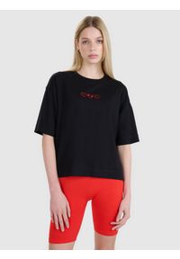 4f - 4F T-shirt oversize z nadrukiem damski - czarny S. Okazja: na co dzień. Kolor: czarny. Materiał: bawełna, jersey, dzianina. Długość rękawa: krótki rękaw. Długość: krótkie. Wzór: nadruk. Styl: sportowy, klasyczny, casual