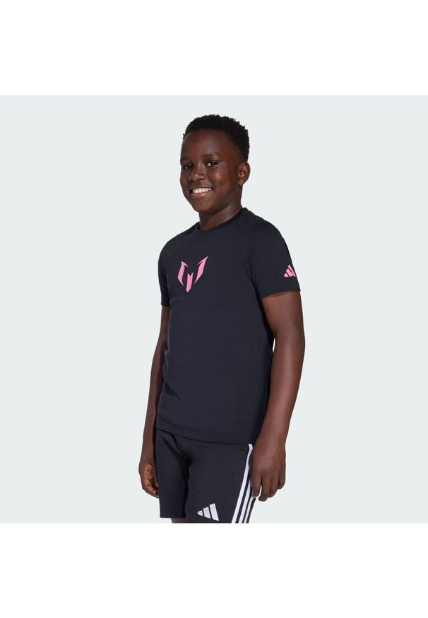 Adidas - Koszulka dziecięca z grafiką, imieniem i numerem Messiego. Kolor: czarny. Materiał: bawełna. Sport: piłka nożna