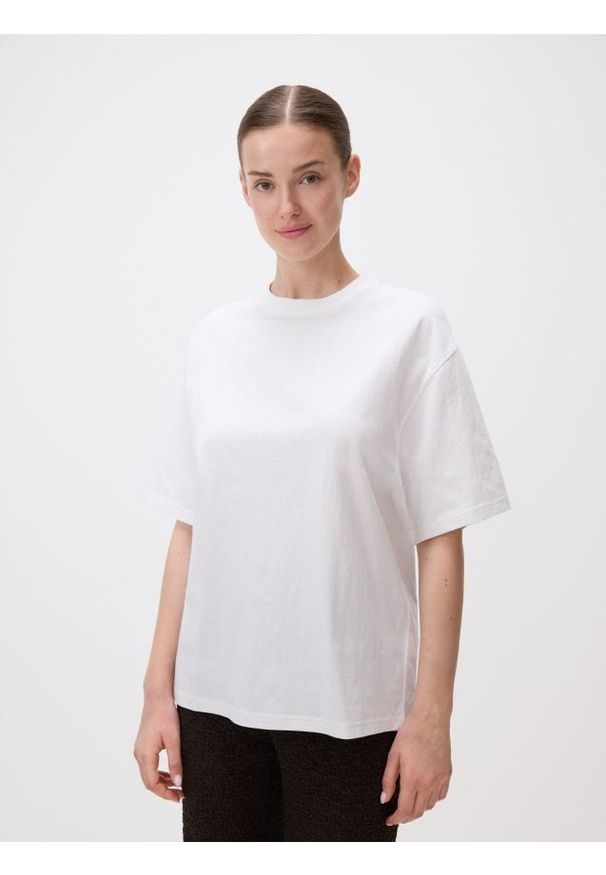 Reserved - Bawełniany t-shirt oversize - biały. Kolor: biały. Materiał: bawełna