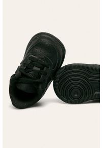 Nike Kids - Buty dziecięce Force 1. Kolor: czarny. Materiał: syntetyk, materiał, skóra ekologiczna. Szerokość cholewki: normalna #3