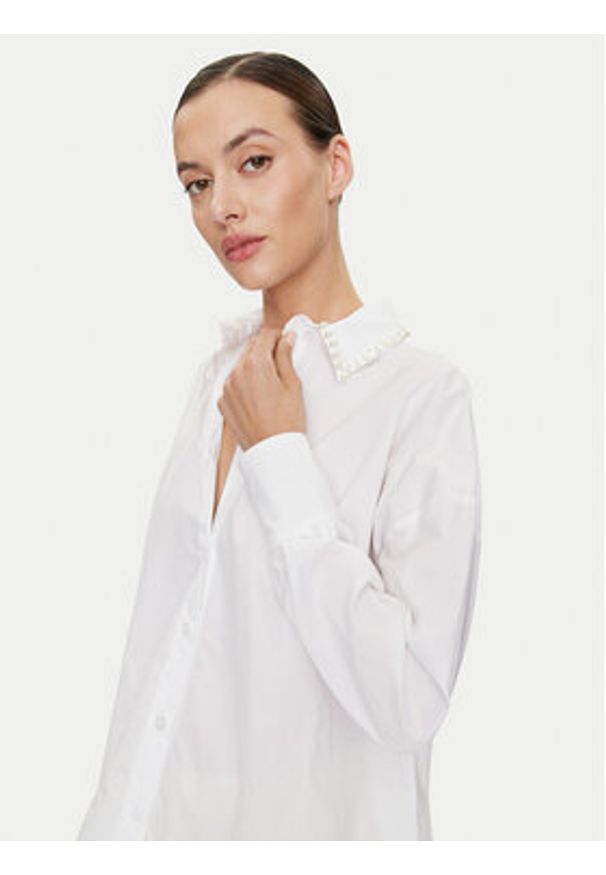 ViCOLO Koszula RB0068 Biały Relaxed Fit. Kolor: biały. Materiał: bawełna