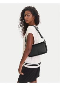 DKNY Torebka Akia R443AH94 Czarny. Kolor: czarny. Materiał: skórzane